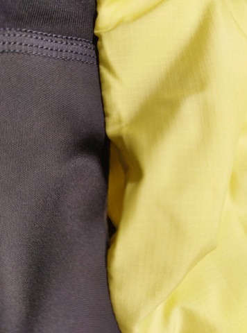 УЦЕНКА-Женская тренировочная куртка с капюшоном Nordski Hybrid Hood black-yellow