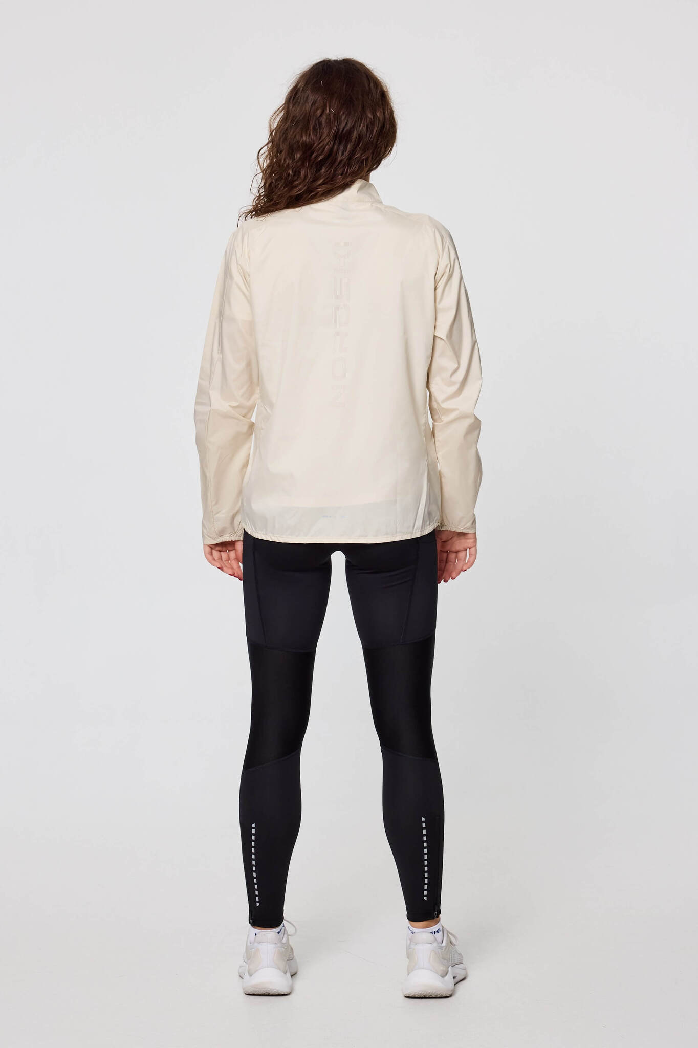 Женская спортивная ветровка Nordski Upcast beige - 14