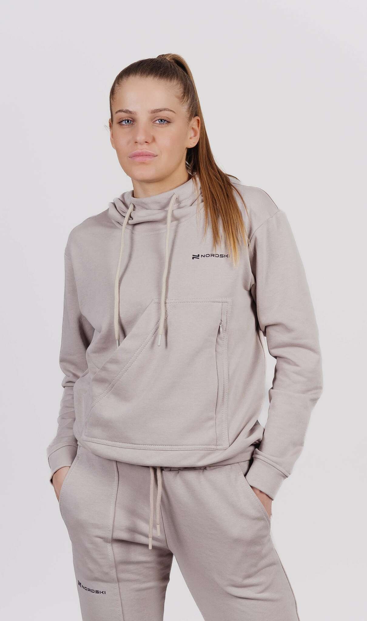 Женская спортивная толстовка Nordski Outfit beige