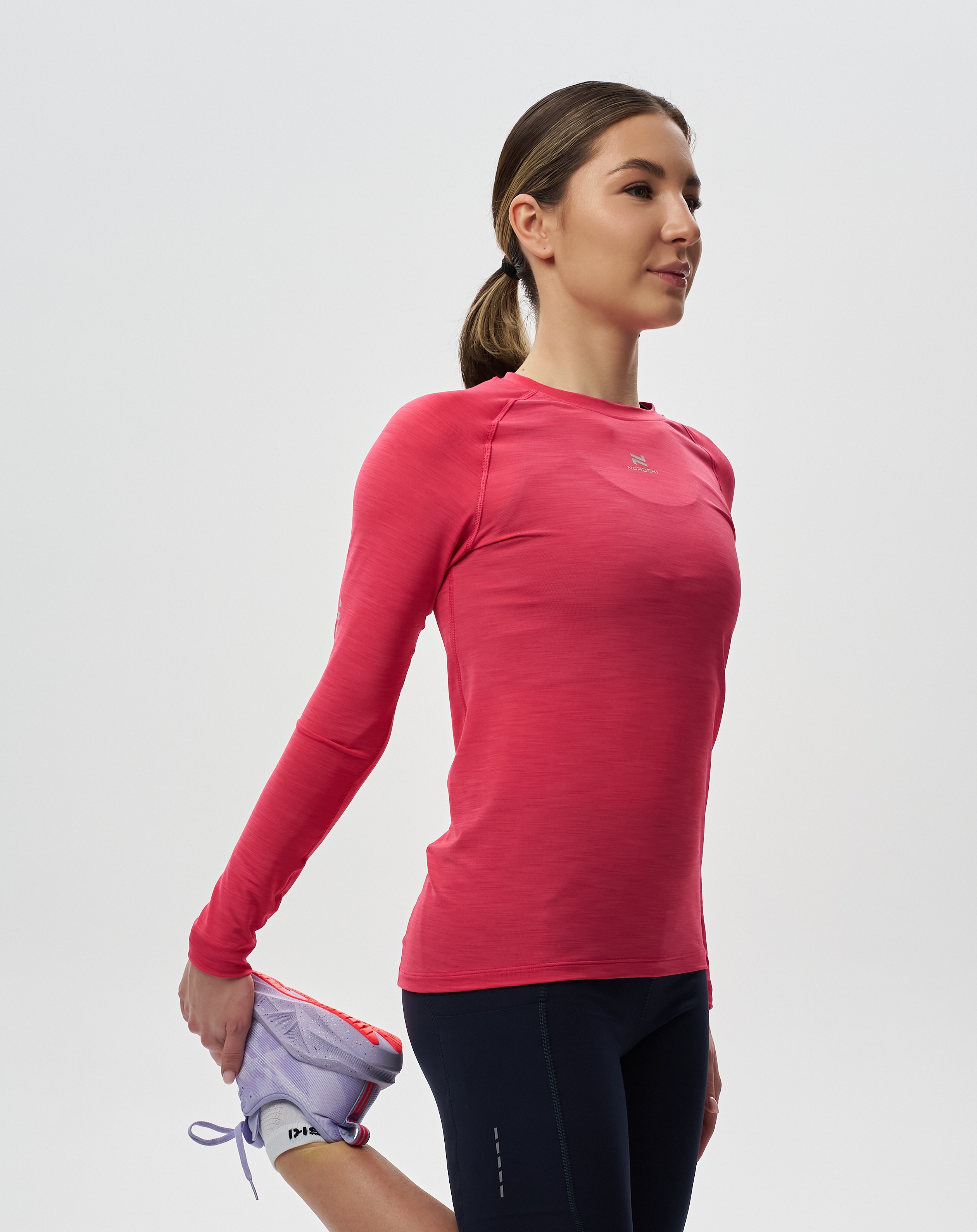 Женская тренировочная футболка с длинным рукавом Nordski Pro magenta - 2