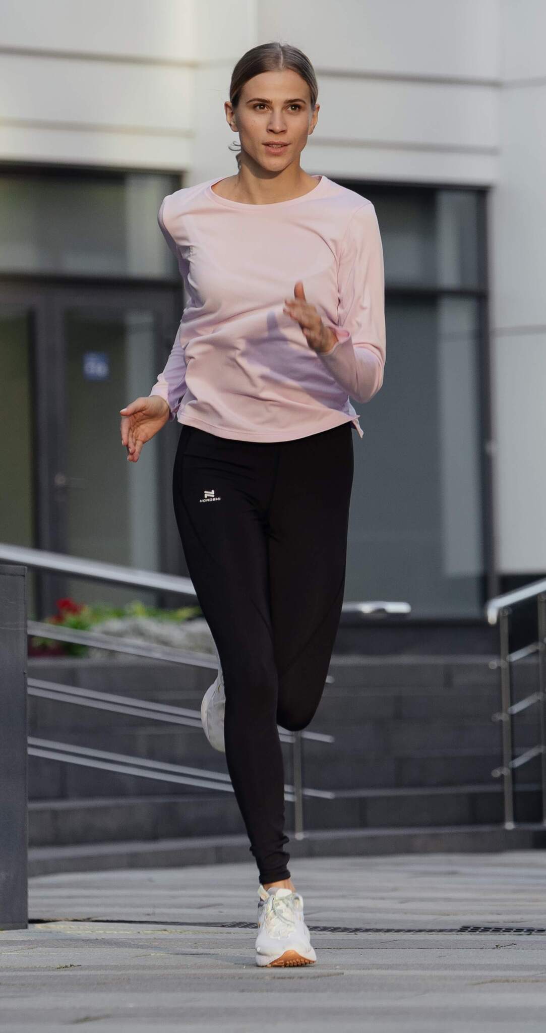 Женская футболка для бега с длинным рукавом Nordski Run peony - 10