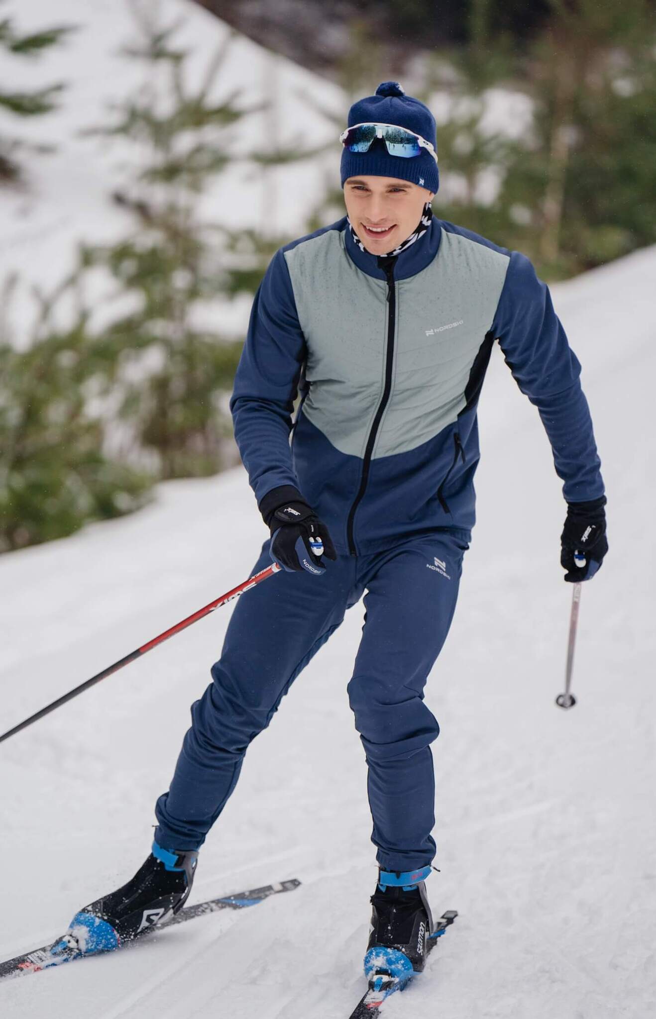 Мужская куртка для лыж и бега зимой Nordski Hybrid Pro blue-ice mint - 11