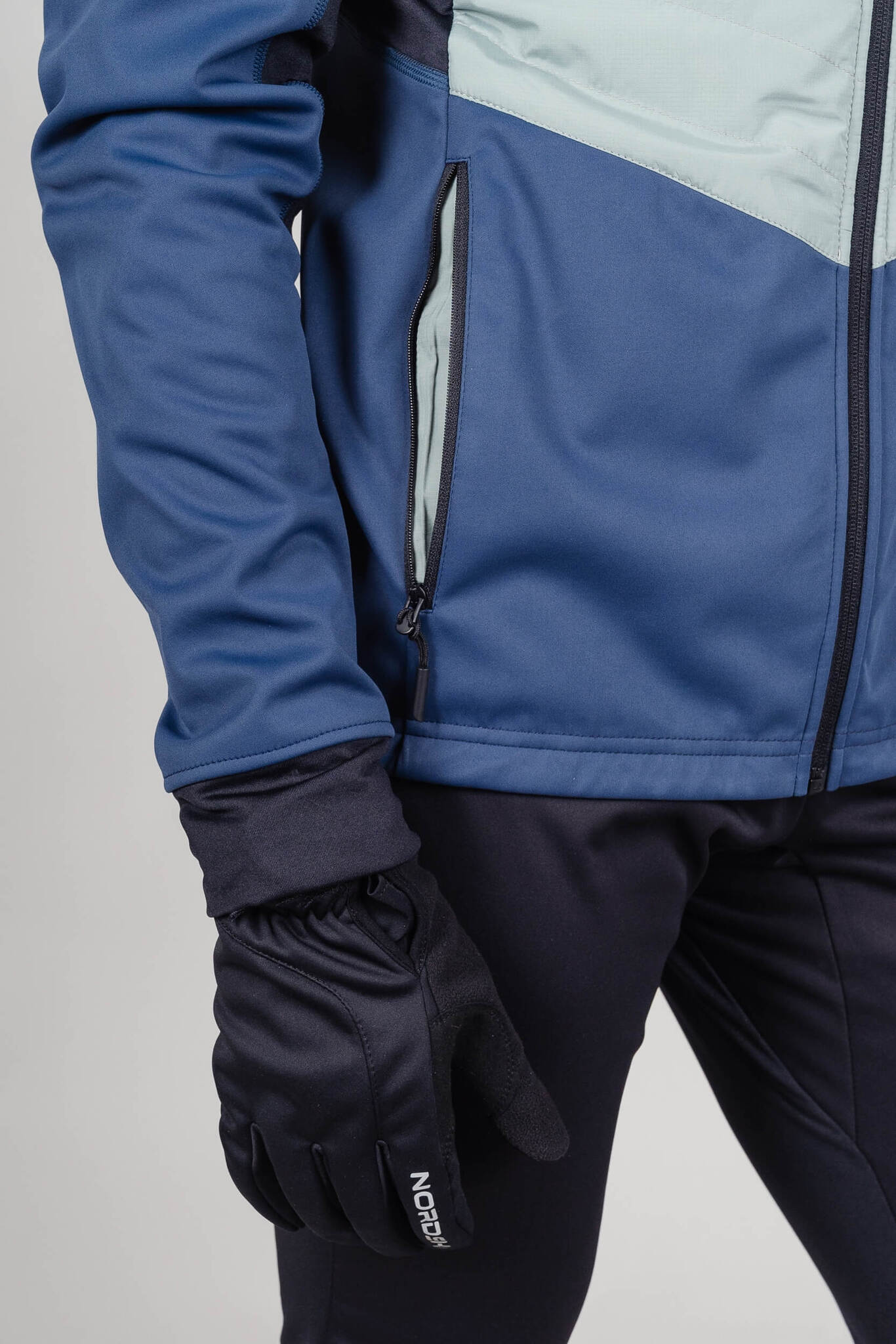 Мужская куртка для лыж и бега зимой Nordski Hybrid Pro blue-ice mint - 9