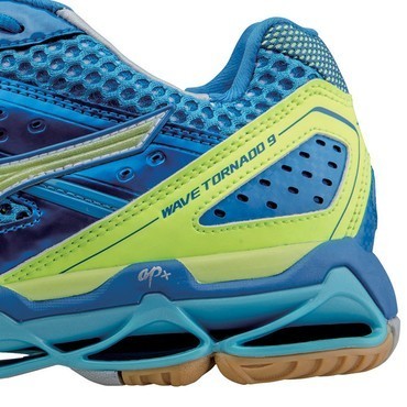 mizuno wave tornado 5