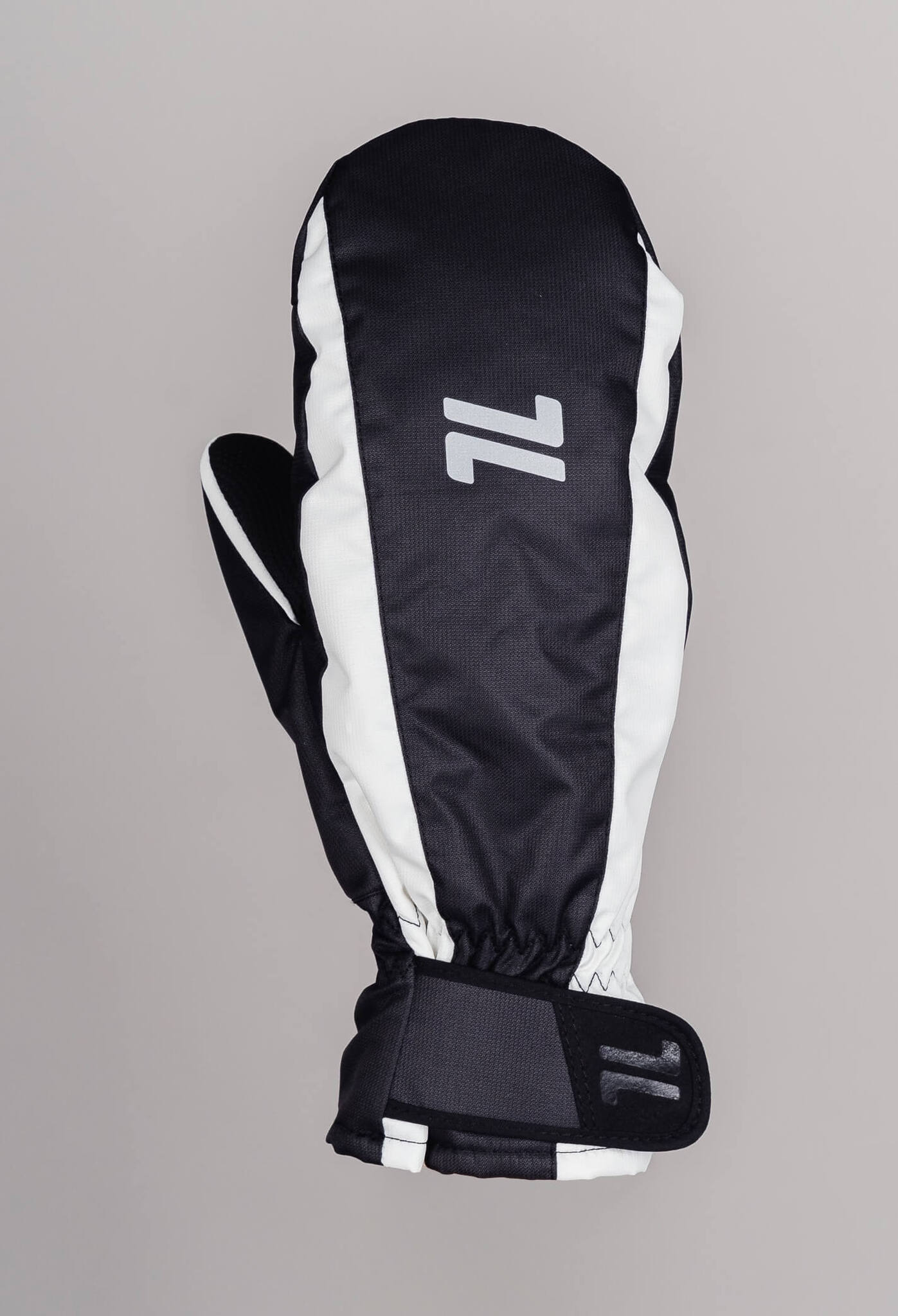 Мембранные варежки Nordski Arctic Membrane black-cream