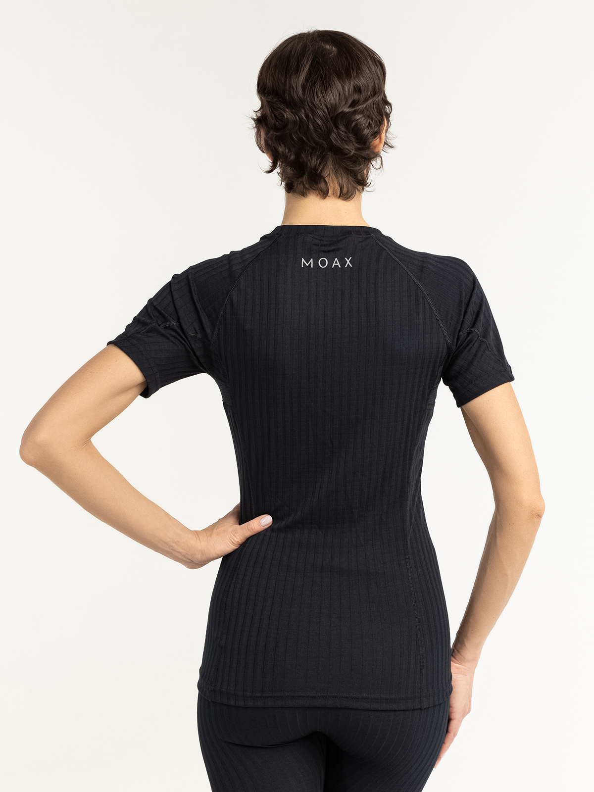 УЦЕНКА-Женская термофутболка Moax Active Pro SS черная - 6