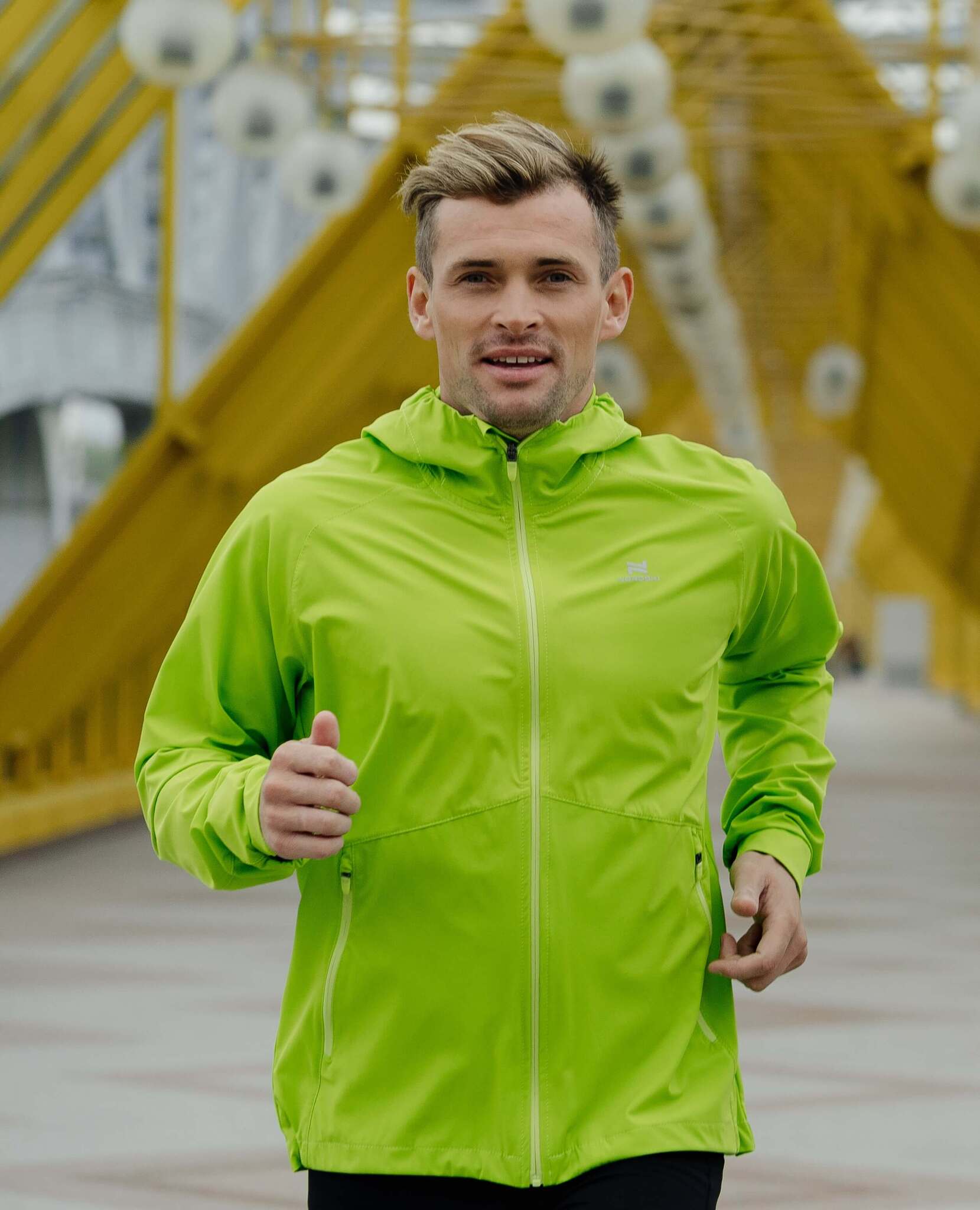 Мужская ветровка для бега Nordski Pro Energy лайм