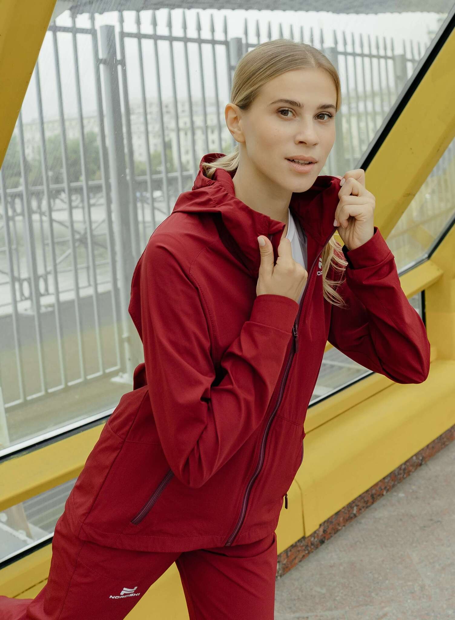 Женская ветровка Nordski Pro Energy ruby - 2