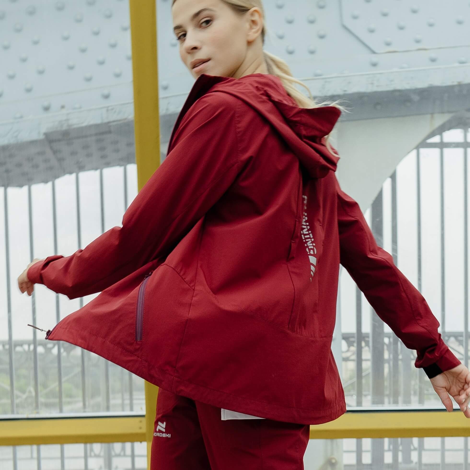 Женская ветровка Nordski Pro Energy ruby - 4