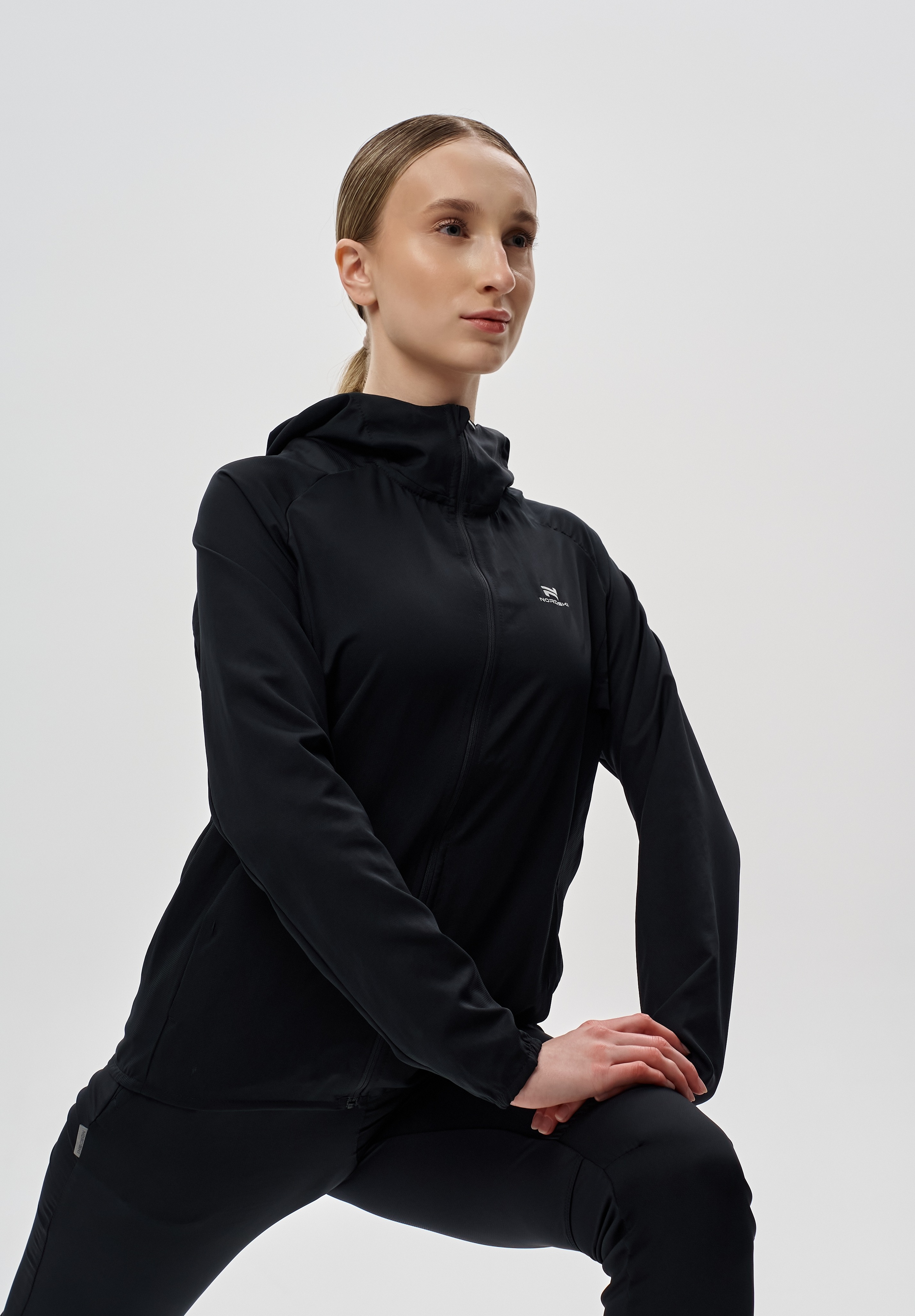 Женская спортивная ветровка Nordski Runway black - 3