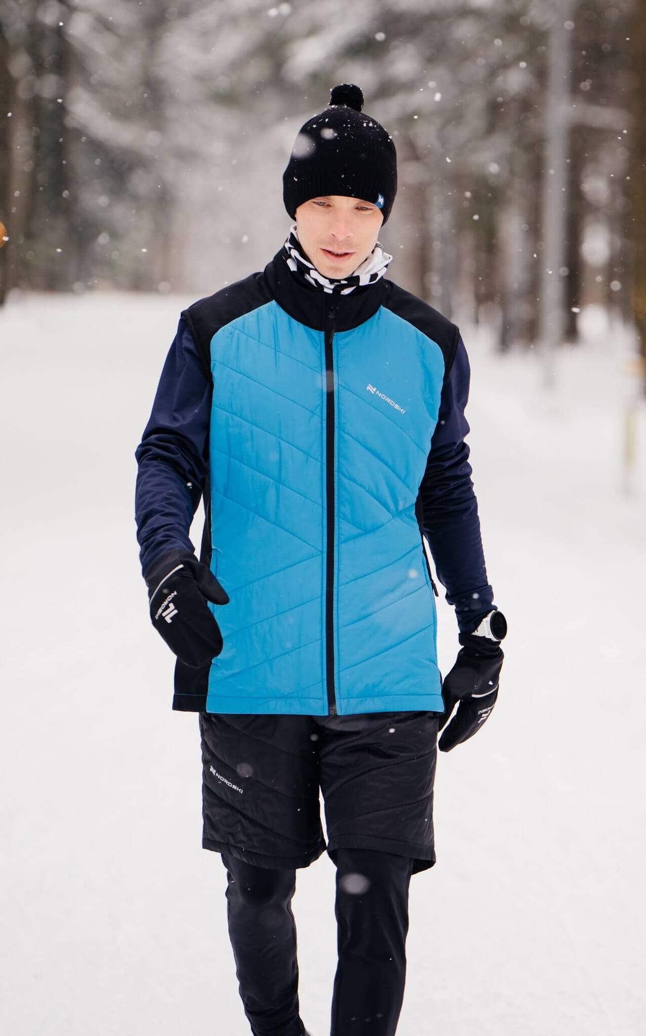 Мужской теплый жилет Nordski Hybrid light blue-black - 2