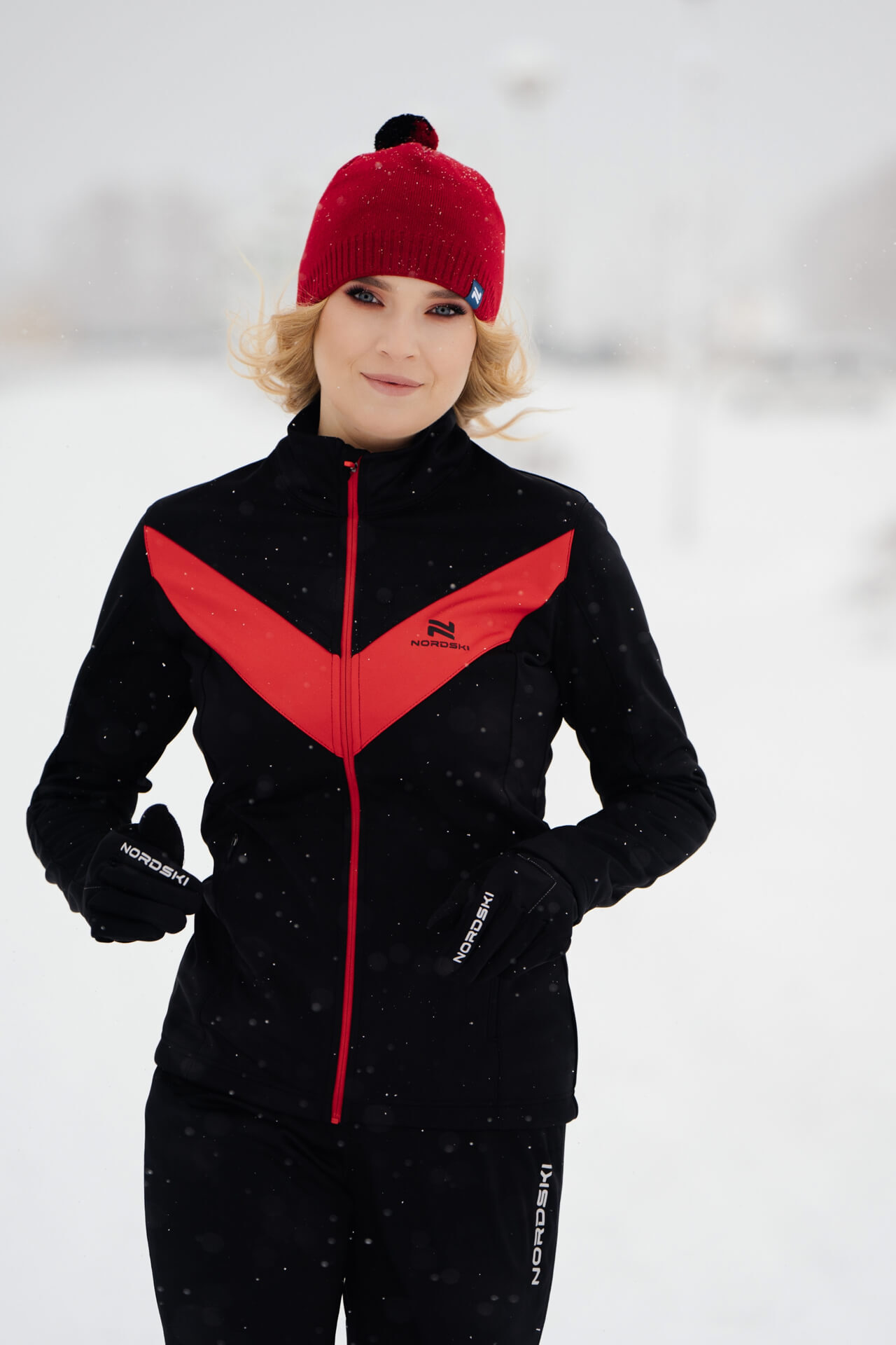 Nordski Base тренировочная куртка женская black-red