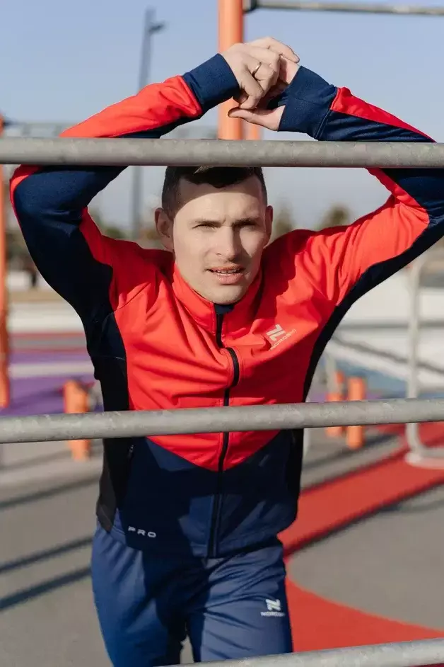 Nordski Pro тренировочная лыжная куртка мужская red-blue - 10