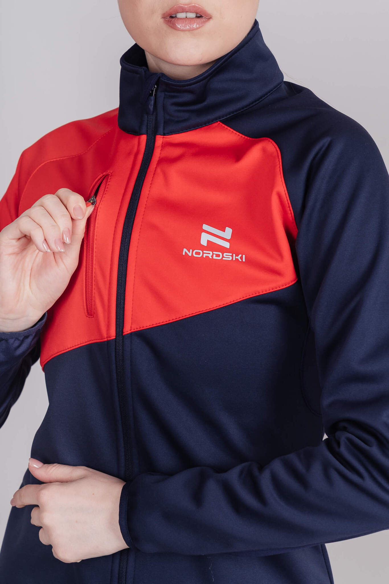 Женская разминочная куртка Nordski Premium blueberry-red - 9