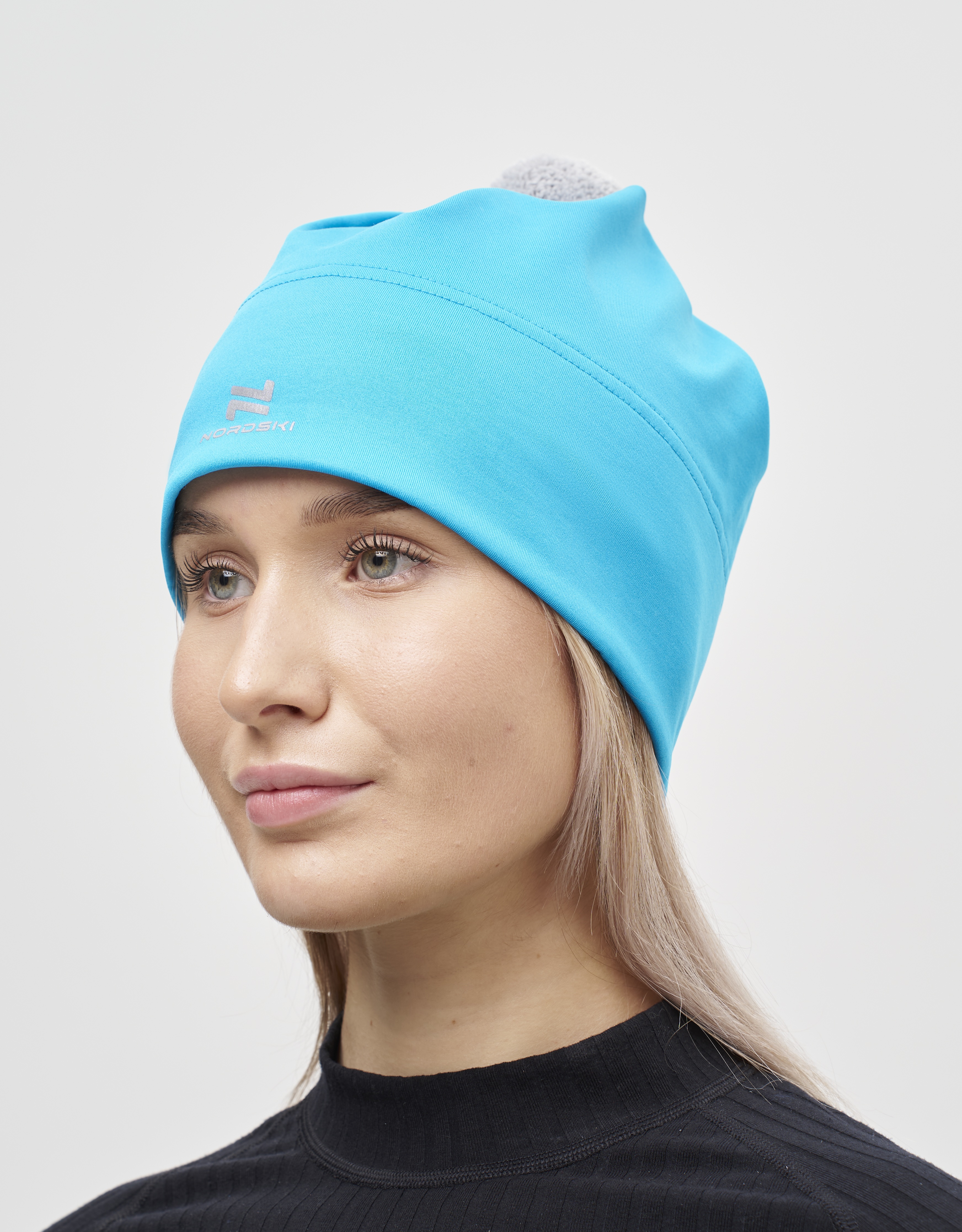 Тренировочная шапка с помпоном Nordski Train light blue