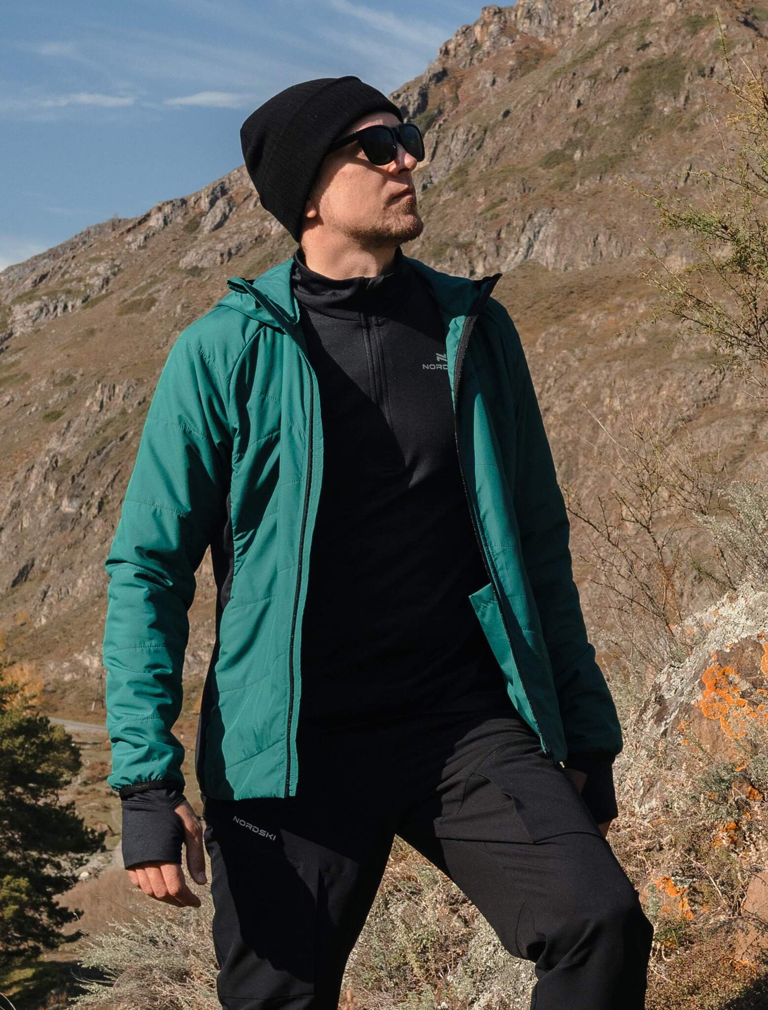 Мужская тренировочная куртка капюшоном Nordski Hybrid Warm alpine green-black - 3