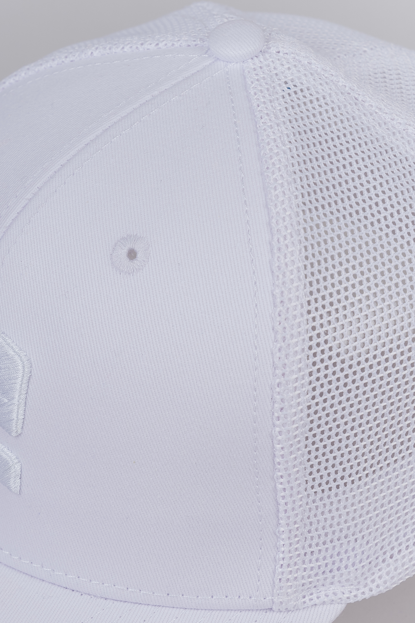 Спортивная кепка Nordski Simple унисекс white - 3