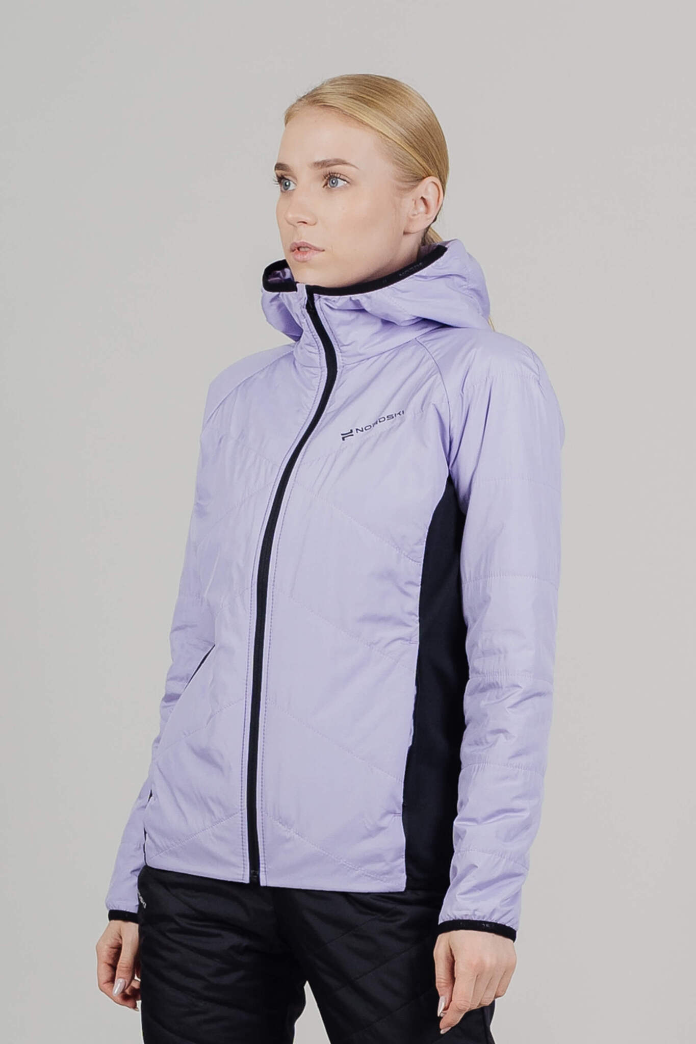 Женская тренировочная куртка с капюшоном Nordski Hybrid Warm lavender-black