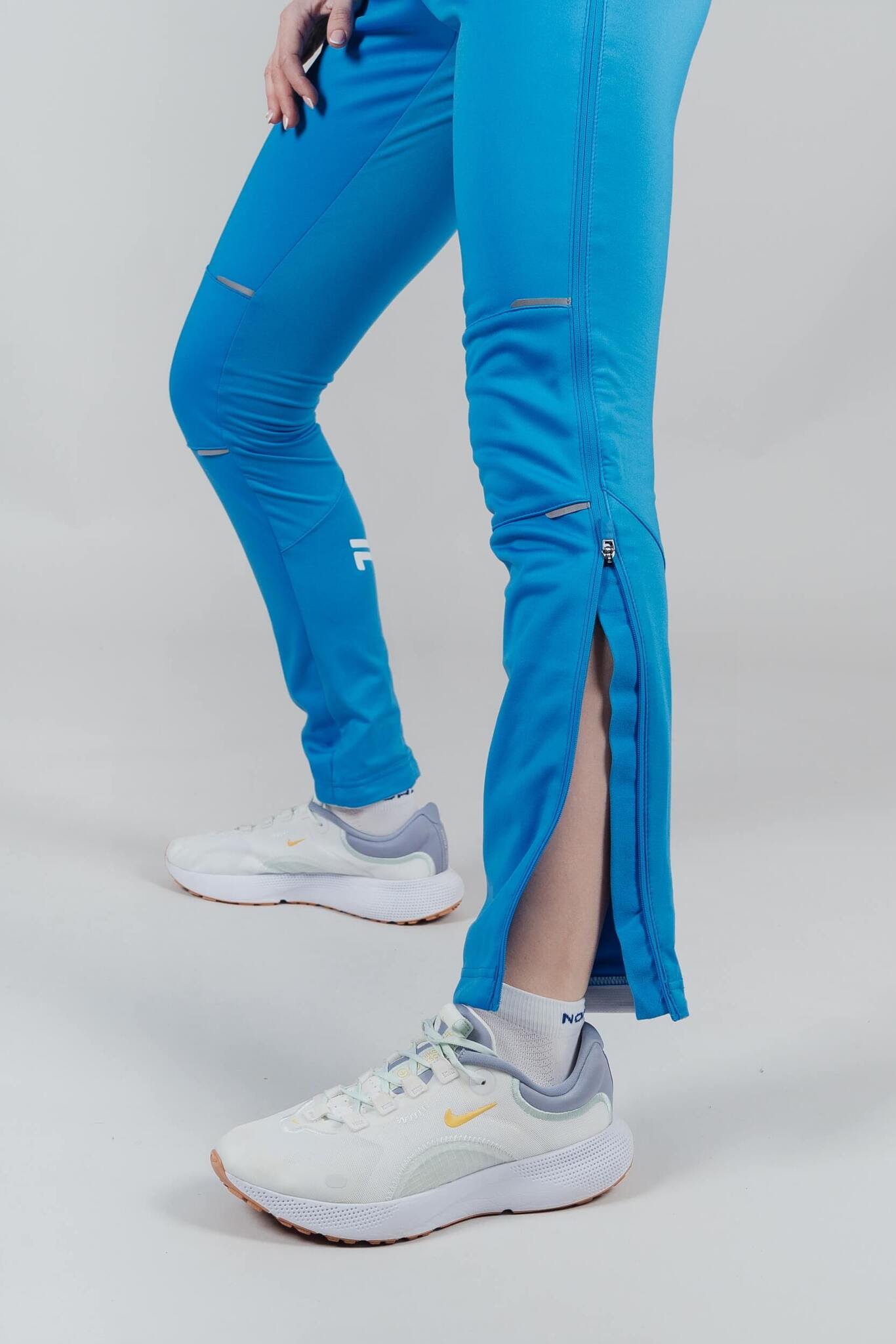 Nordski Premium разминочные лыжные брюки женские blue - 7