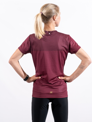 Женская спортивная беговая футболка Noname Waft T-Shirt 24 WOS cerise
