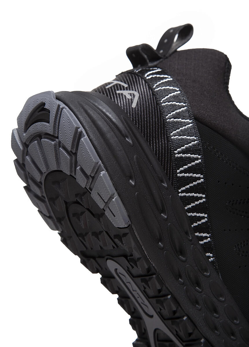 Мужские утепленные кроссовки Anta Wild Run Mid Cut черные - 6