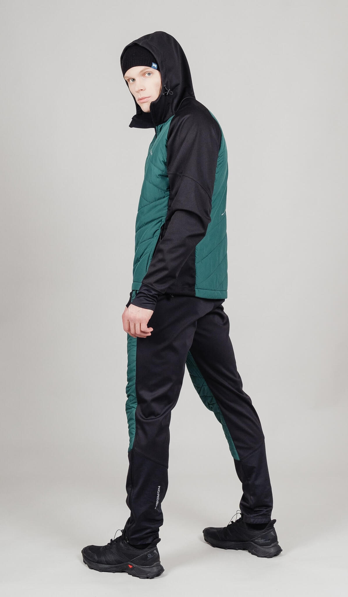 Мужская тренировочная куртка с капюшоном Nordski Hybrid Hood black-alpine green - 14