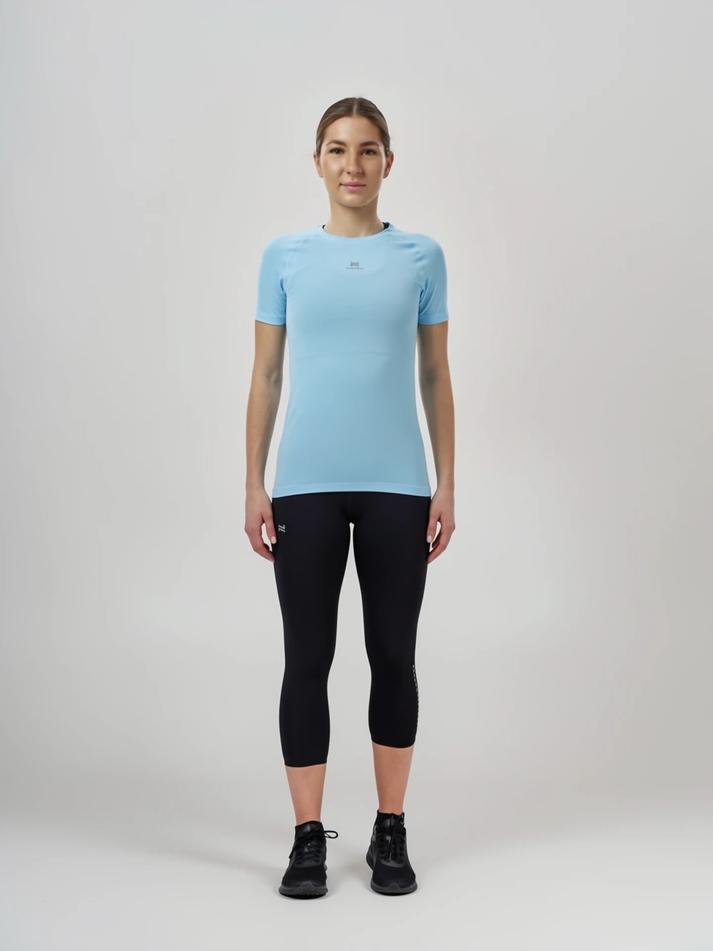 Женский комплект для тренировок Nordski Pro 7/8 crystal-black