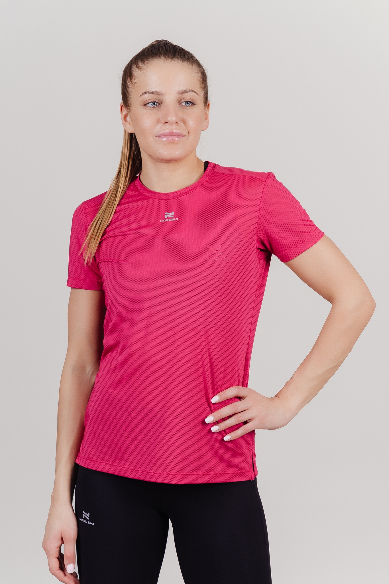 Женская спортивная футболка Nordski Motion berry